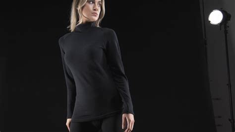 Women’s Merino Wool Base Layer - Comfort for Delicate Skin – Zerofit USA