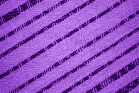 Purple Diagonal Stripes Fabric Texture – Photos Public Domain