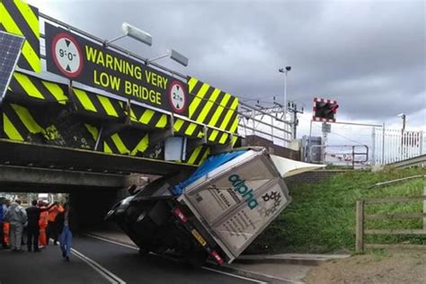 The UK’s “most hit bridge” hit again | UK Driving | 1st CENTRAL Hub