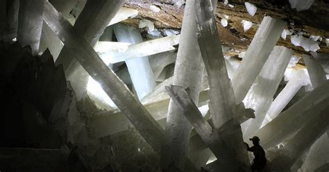 Cave of Crystals in Mexico Grows World's Largest Crystals