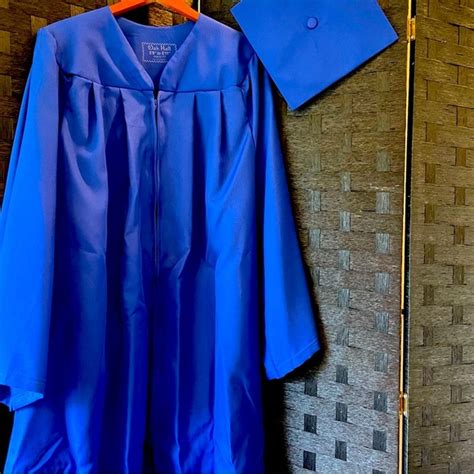 Oak Hall Cap & Gown | Other | Oak Hall Greenweaver Matte Black Graduation Gown 59 To 51 | Poshmark