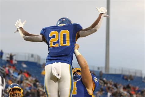 South Dakota State Jacks begins pursuit of football championship