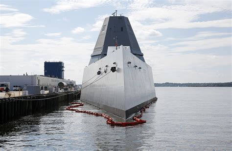 U.S. Navy gives look inside futuristic $4.4 billion Zumwalt destroyer - Chicago Tribune