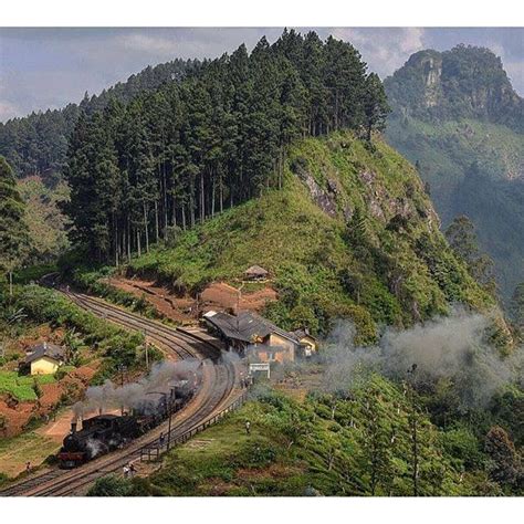 The Idalgashinna railway station (ඉදල්ගස්හින්න), is in the Badulla ...