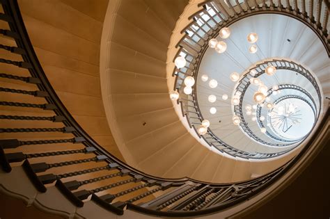 Cecil Brewer Staircase – Heal’s London – Signals Photography