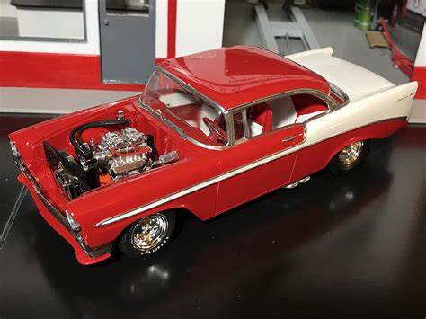 1/24 1956 Chevy Custom -- Plastic Model Car Kit -- 1/25 Scale -- #07663 pictures by lnragl
