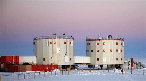 Ultima Thule: Concordia Station - France and Italy together in Antarctica