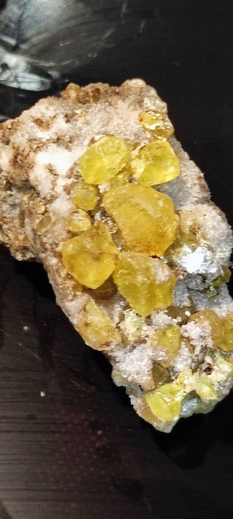 Sulfur Crystals - 85×45×50 mm - 230 g - (1) - Catawiki