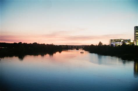 Sunset over Town Lake a few weeks ago on 35mm : r/Austin