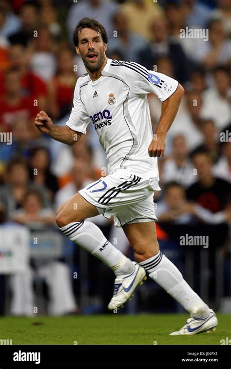 RUUD VAN NISTELROOY REAL MADRID CF THE BERNABEU MADRID SPAIN 26 September 2006 Stock Photo - Alamy