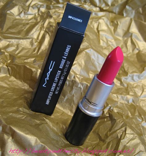 Beauty And The City: MAC Lipstick Impassioned - Review swatches