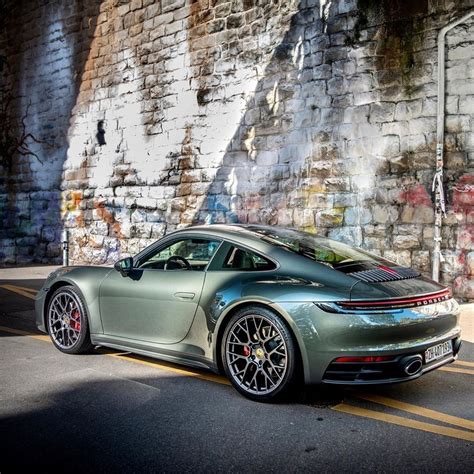 Aventurine Green Metallic Porsche 992 Carrera S