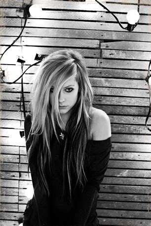 Avril Lavigne / Photoshoot | From "Goodbye Lullaby" photosho… | Flickr