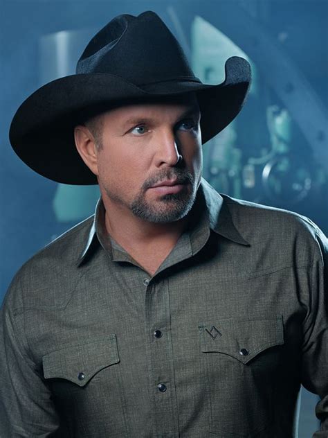 What Happened to Garth Brooks - News & Updates - Gazette Review