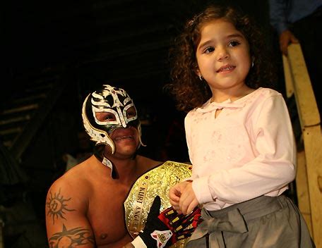 wwe Rey Mysterio Family Pictures 2011 | Wrestling Stars