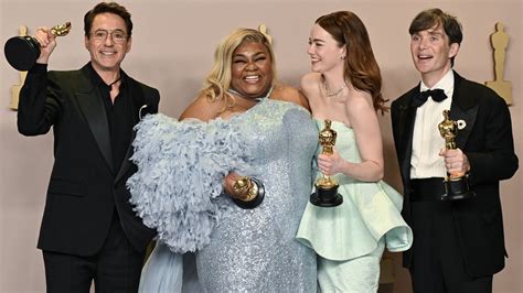 The triumphs, upsets and shrugs of the 2024 Oscars – Massachusetts Daily Collegian