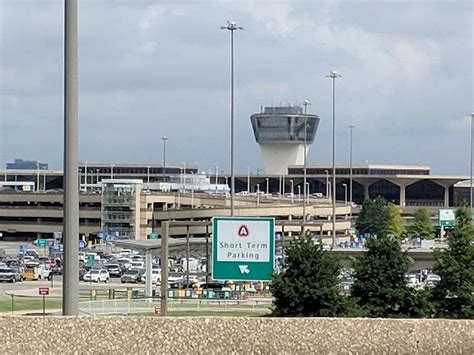 Fugitive nabbed at Newark Airport, then escapes again, cops say