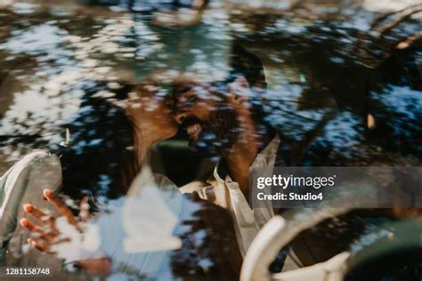 475 Two Birds Kissing Stock Photos, High-Res Pictures, and Images - Getty Images