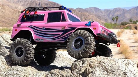 RC ADVENTURES - HOT PiNK BRONCO - CANDY & JEM - AXiAL SCX10 II Trail Cr ...