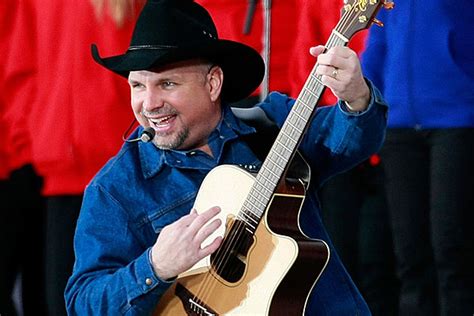 Top 10 Garth Brooks Songs