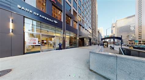 Bank of America in Chicago with Walk-Up ATM | Chicago - Michigan & Illinois