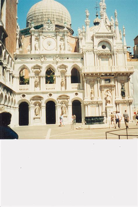 Vegan Travel in Venice, Italy - Vegan World Trekker - Vegan Travel