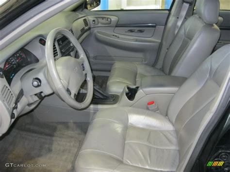 Medium Gray Interior 2004 Chevrolet Impala SS Supercharged Photo #43452180 | GTCarLot.com