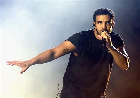 Drake's "One Dance" Becomes His First Number One Single