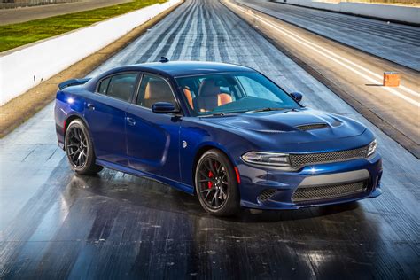 Watch the 852-HP Hennessey Dodge Charger Hellcat Hit the Dyno