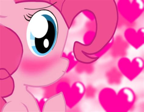 PinkiePie In Love by YuiRainbowStar on deviantART