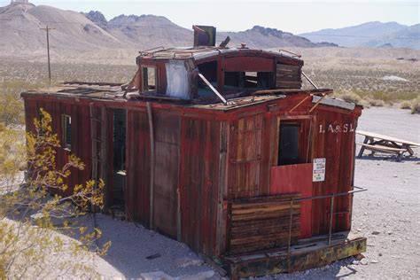 Rhyolite ghost town Nevada | Rhyolite ghost town, Ghost towns, Old west ...