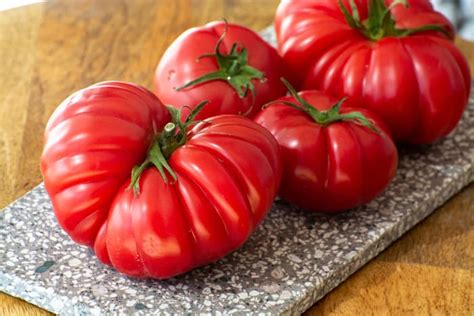 The Mushroom Basket Tomato - Minneopa Orchards