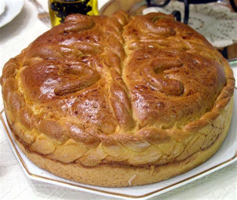 Serbian Christmas Bread - Chesnitsa (Česnica) Recipe