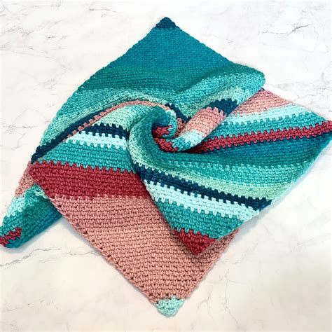 C2C Moss Stitch Blanket - Free Crochet Pattern - OkieGirlBling'n'Things