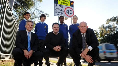 Flashing lights installed at Penrith High School and Penrith Public School | News Local