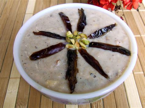 Ambrosia: OATS PORRIDGE IN SOY MILK WITH A MEDLEY OF DRY FRUITS AND NUTS