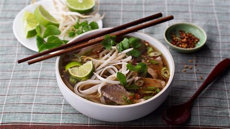 Pho Bo Vietnamese Beef Noodle Soup - LIM KIM KEONG
