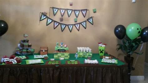 Minecraft Table Decorations | Party table decorations, Minecraft table, Table decorations