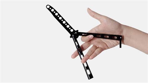 Step by Step Butterfly Knife Tricks – Learn Unique Style and Skill