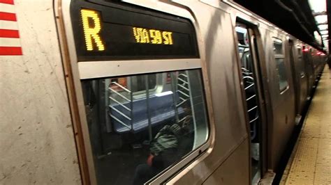 MTA New York City Subway R160 (R) Train leaves 59 Street - YouTube