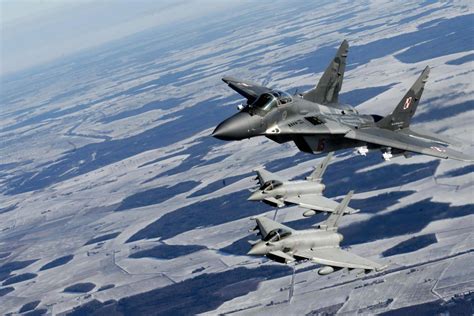 NATO Eyes Air Defenses Over Fears Putin Will Target Baltics - NBC News