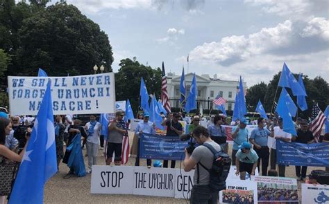 Uyghurs Protest for Independence: 'Never Forget' The Urumchi Massacre : r/ChinaNoCensorship