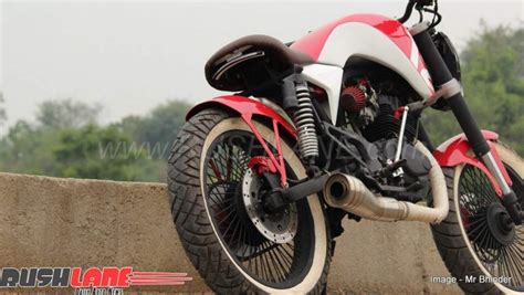 Hero Honda CBZ modified as Cafe Racer - Borrows Bajaj Pulsar headlight ...