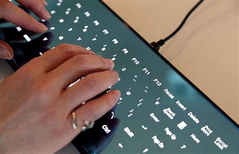 Cool Leaf Keyboard - The Touch Screen Keyboard