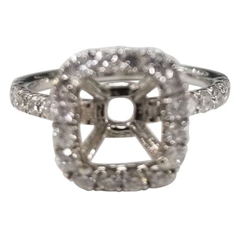 14 Karat White Gold Ladies Diamond Halo Ring For Sale at 1stDibs