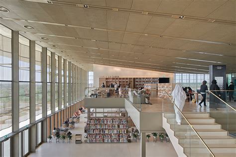 What contemporary library design looks like at its best | IndesignLive