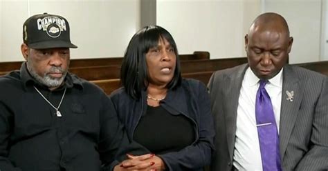 Tyre Nichols' family shown video of Memphis arrest - ReportWire