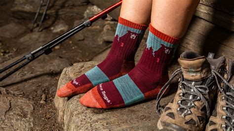 Women's Hiking Socks: Guaranteed for Life – Darn Tough