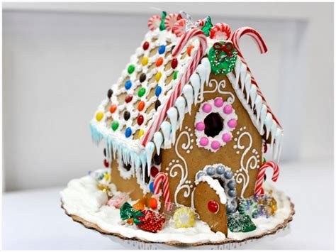 Amazing Christmas Gingerbread Houses - Top Dreamer