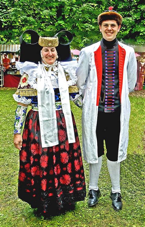 Bückerburger Tracht | Traditionelle kleider, Kleidung, Mode